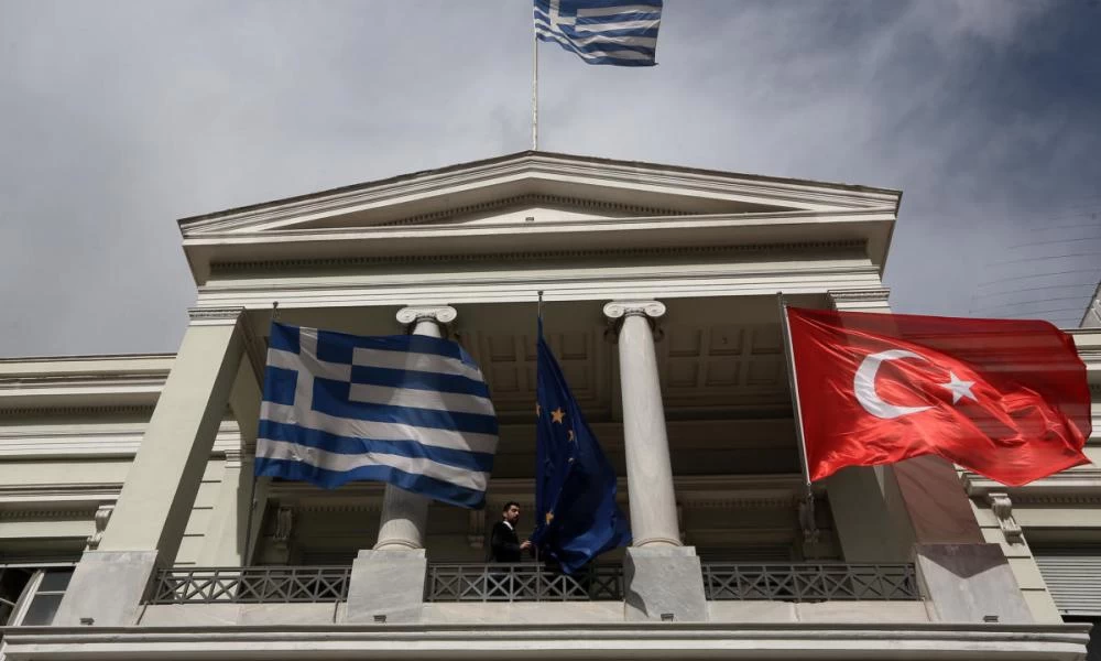 Απειλές Τούρκων για υποχωρήσεις στα 12 ναυτικά μίλια